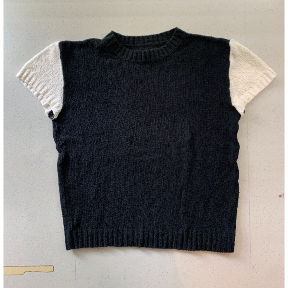 Vintage Black and White Color Block Crop Top T Shirt S/M Knit